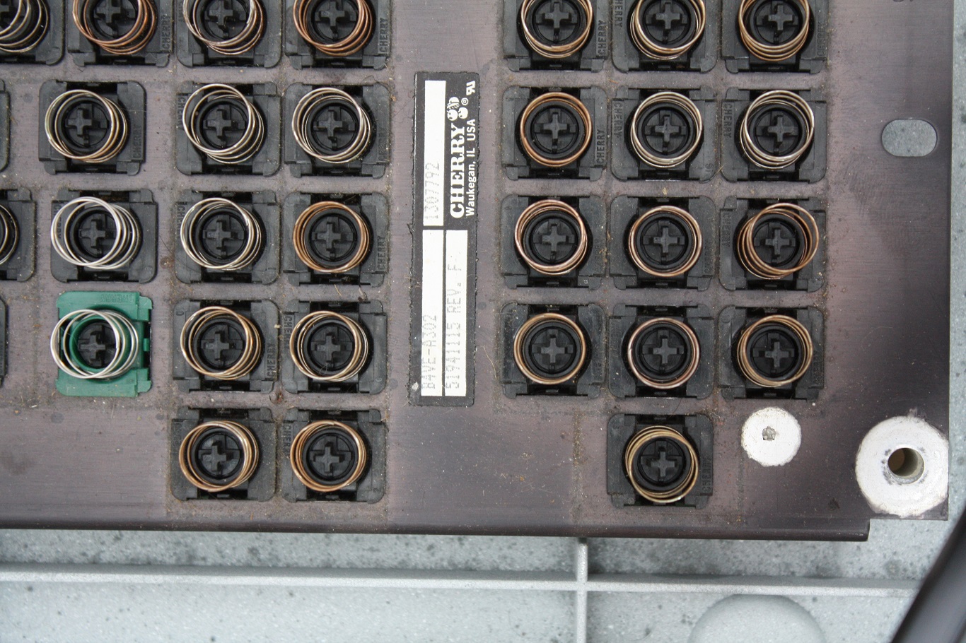 Cherry B4VE-A302
