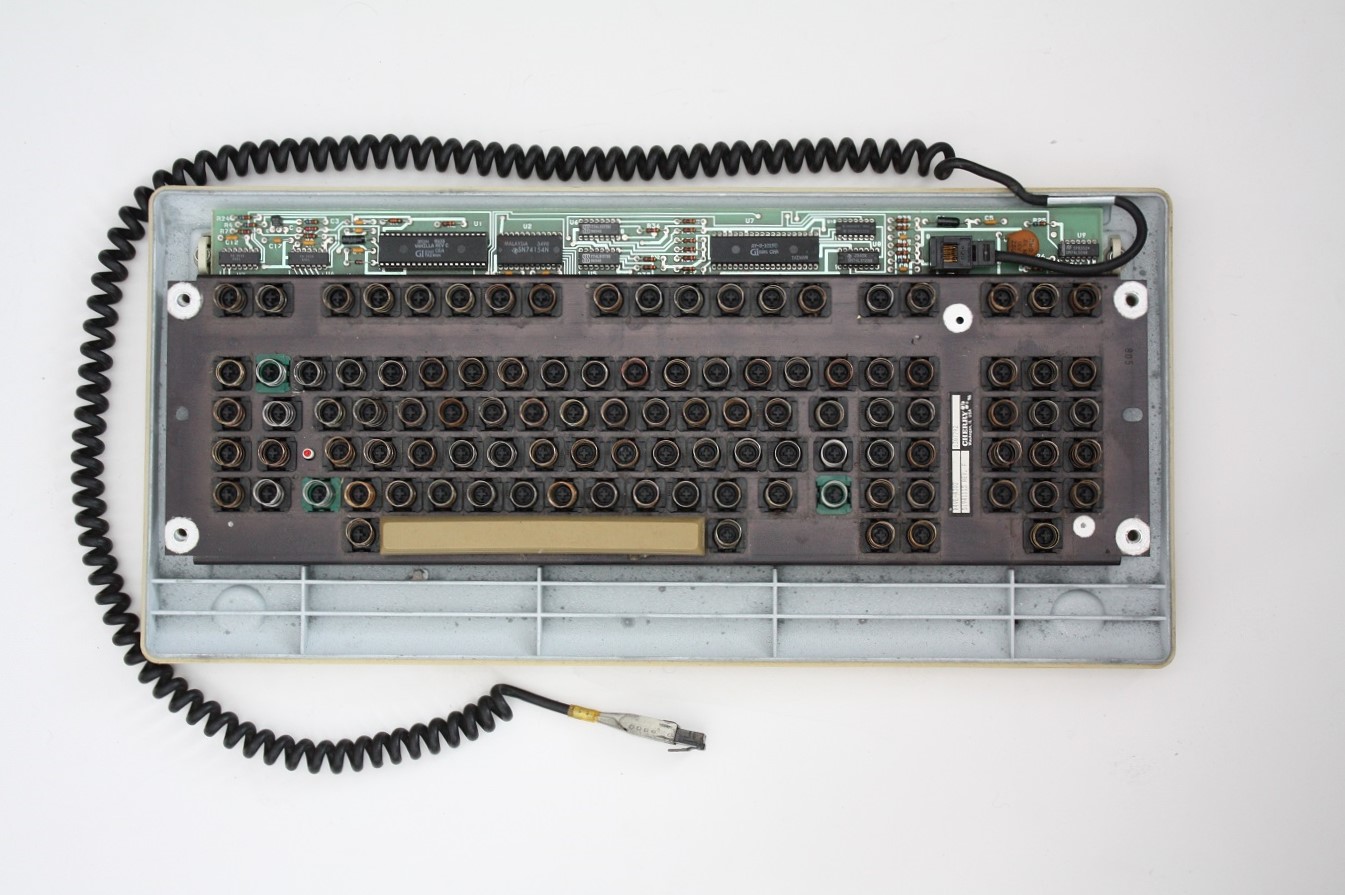 Cherry B4VE-A302