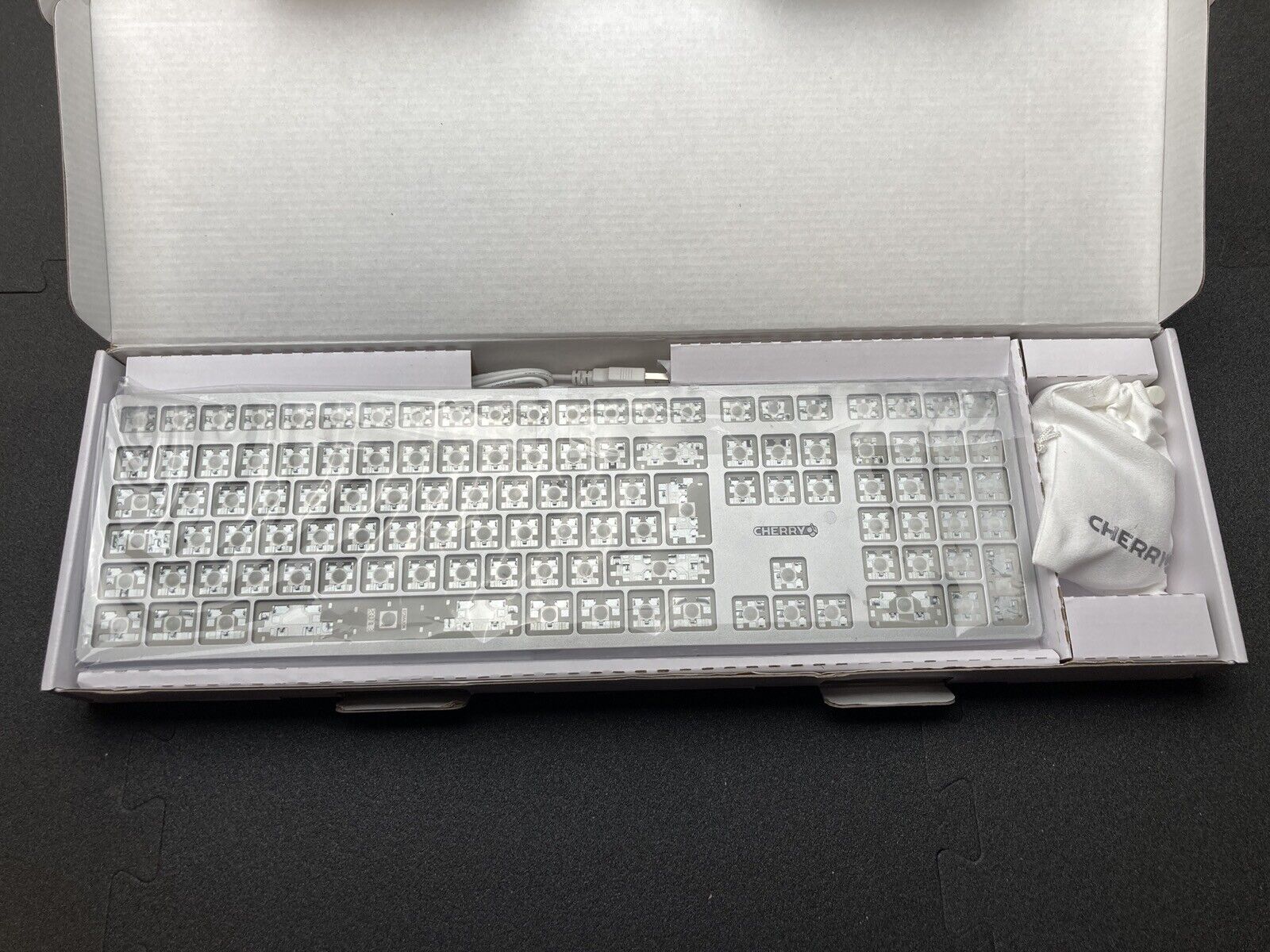 Cherry DW 9000 SLIM