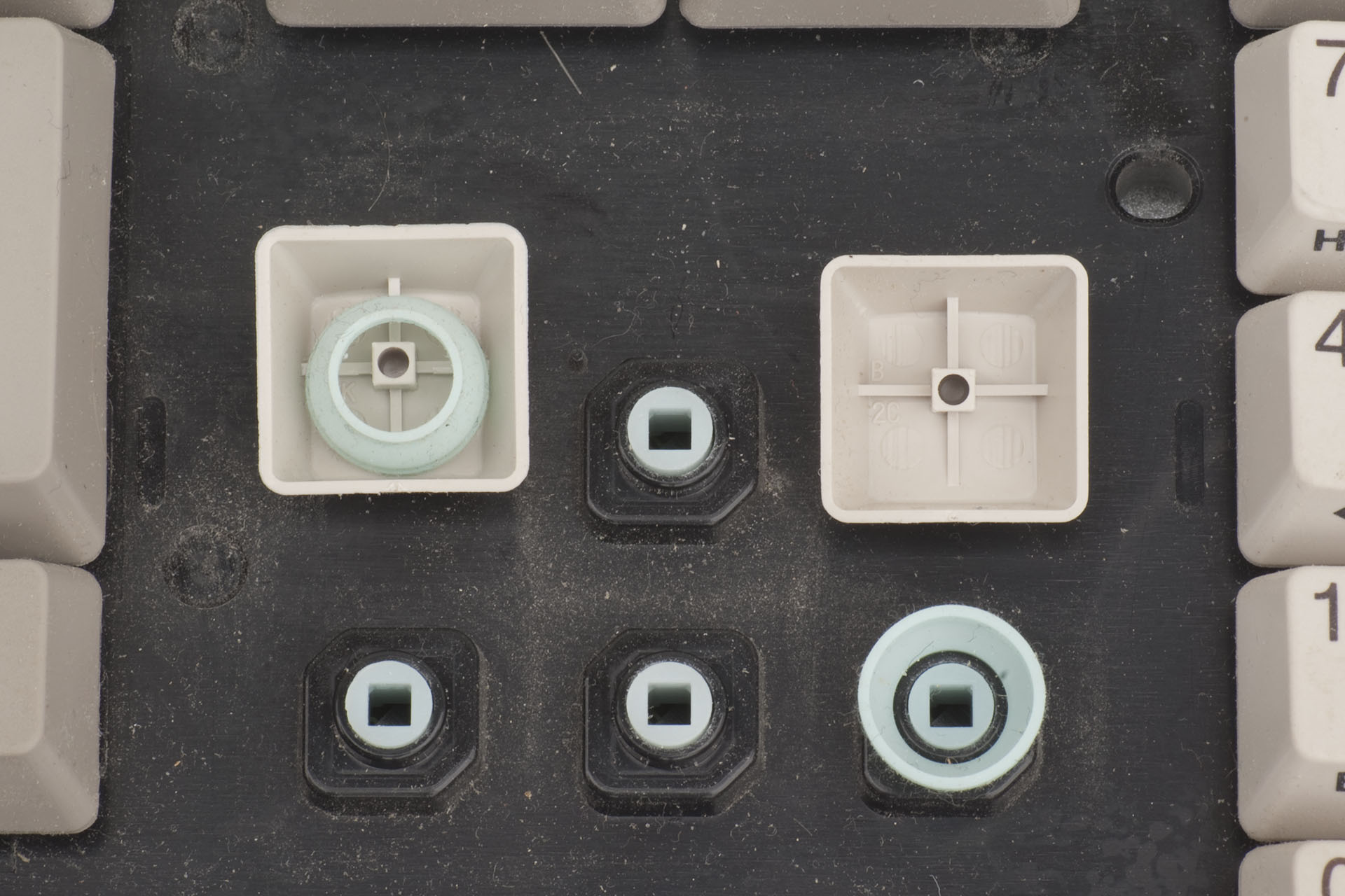 G80-0879 (Mitsumi version)