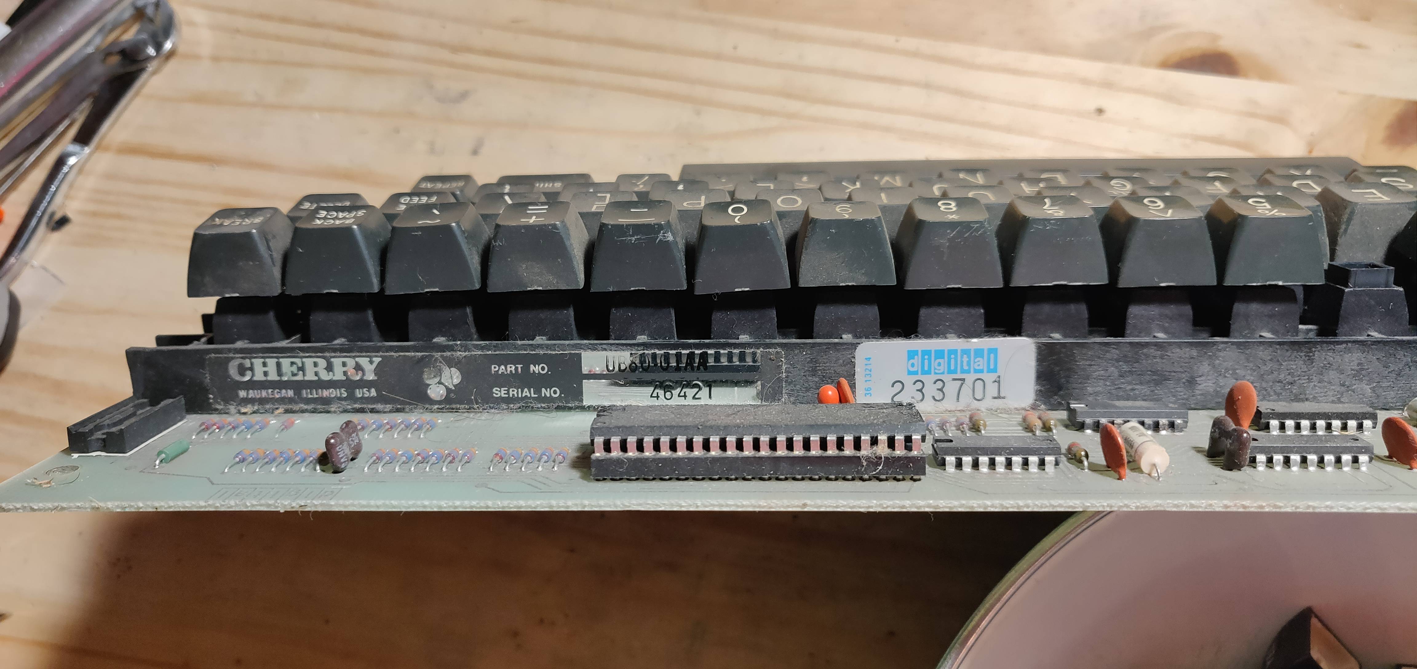 Cherry UB8001AA